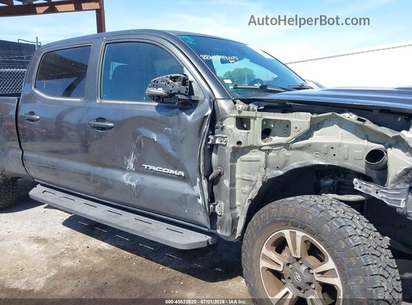 3TMBZ5DN3JM016760 2018 TOYOTA TACOMA Gray Widok wnętrza z tyłu