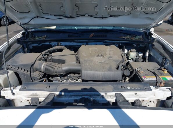 3TMBZ5DN5JM014752 2018 TOYOTA TACOMA Белый Вид сзади