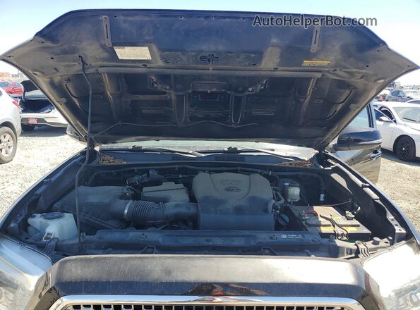 3TMBZ5DN6HM006458 2017 TOYOTA TACOMA Black Widok wnętrza z tyłu