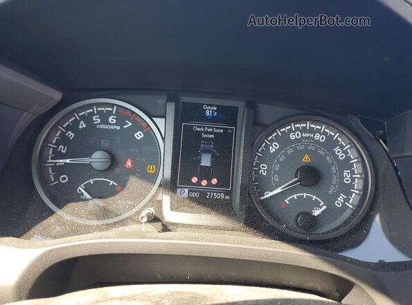 3TMBZ5DN7PM039886 2023 TOYOTA TACOMA Silver ხელსაწყოთა პანელის ხედი