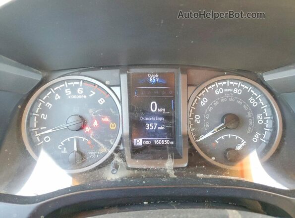 3TMBZ5DNXHM006964 2017 TOYOTA TACOMA Red Սարքավորումների վահանակի տեսք