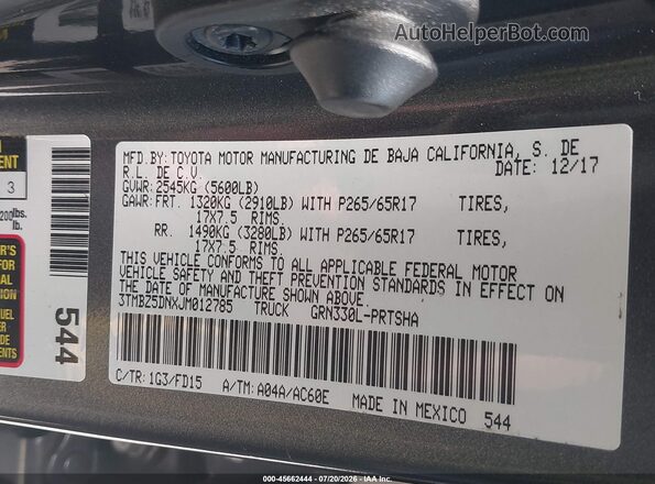 3TMBZ5DNXJM012785 2018 TOYOTA TACOMA Gray Vista del compartimento del motor