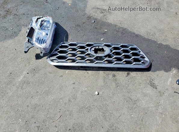 3TMBZ5DNXPM038635 2023 TOYOTA TACOMA Maroon ძრავის განყოფილების ხედი
