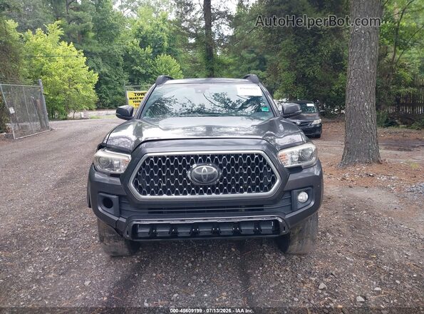 3TMCZ5AN0JM153213 2018 TOYOTA TACOMA Gray Սարքավորումների վահանակի տեսք
