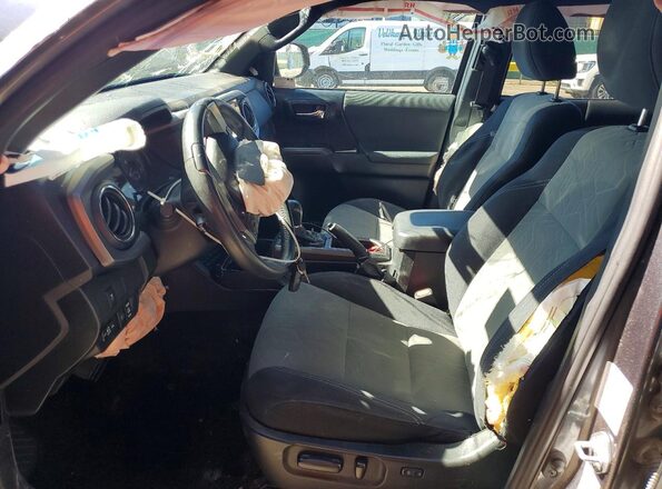 3TMCZ5AN0MM422511 2021 TOYOTA TACOMA Gray Front interior view