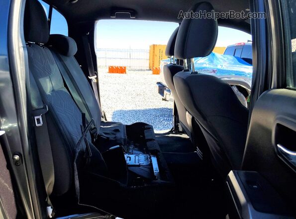 3TMCZ5AN0PM587107 2023 TOYOTA TACOMA Gray Вид задніх сидінь