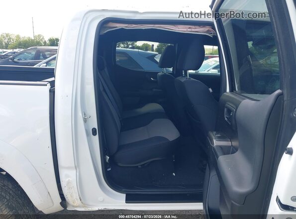 3TMCZ5AN0PM623605 2023 TOYOTA TACOMA White Widok naklejki z numerem VIN