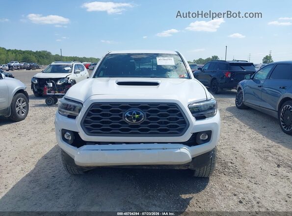 3TMCZ5AN0PM623605 2023 TOYOTA TACOMA White Widok zestawu wskaźników