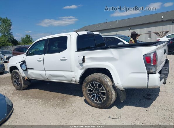 3TMCZ5AN0PM623605 2023 TOYOTA TACOMA White Widok wnętrza 360 stopni
