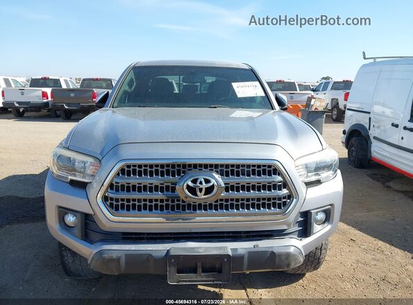 3TMCZ5AN1HM067192 2017 TOYOTA TACOMA Silver Вид панелі приладів