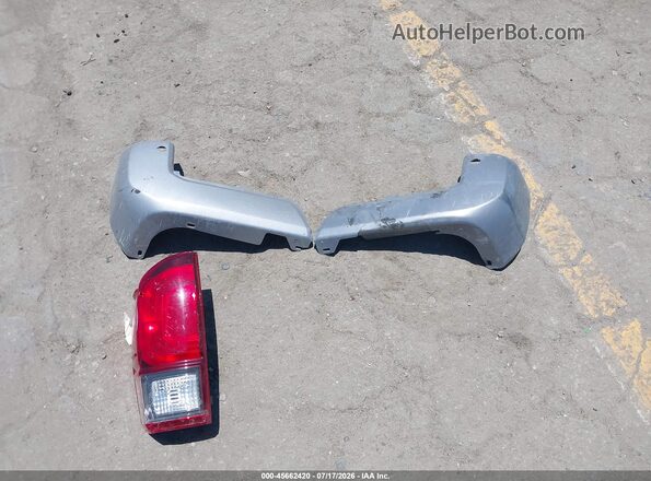 3TMCZ5AN1KM223867 2019 TOYOTA TACOMA Silver Սարքավորումների վահանակի տեսք