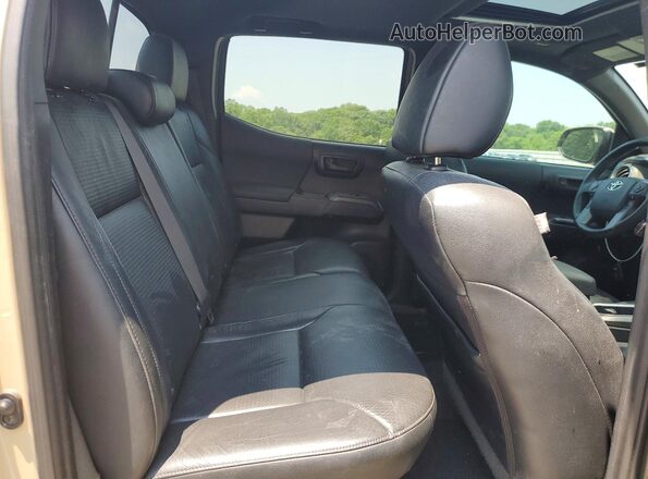 3TMCZ5AN1LM311447 2020 TOYOTA TACOMA Beige Rear seats view