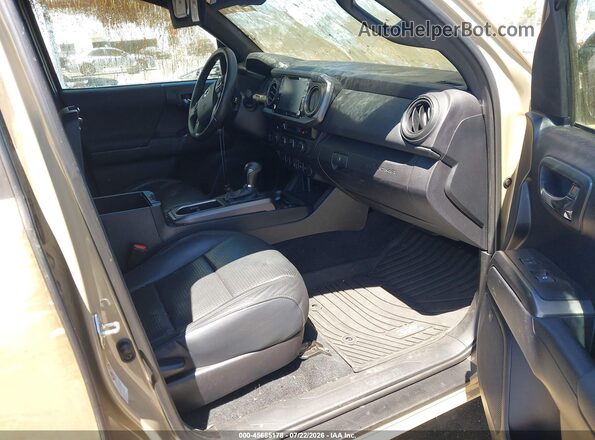 3TMCZ5AN1LM358896 2020 TOYOTA TACOMA Tan Vista interior delantera