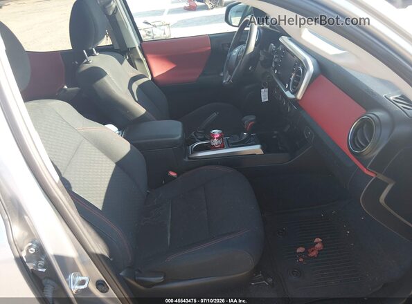3TMCZ5AN1MM407354 2021 TOYOTA TACOMA Silver Vista interior delantera