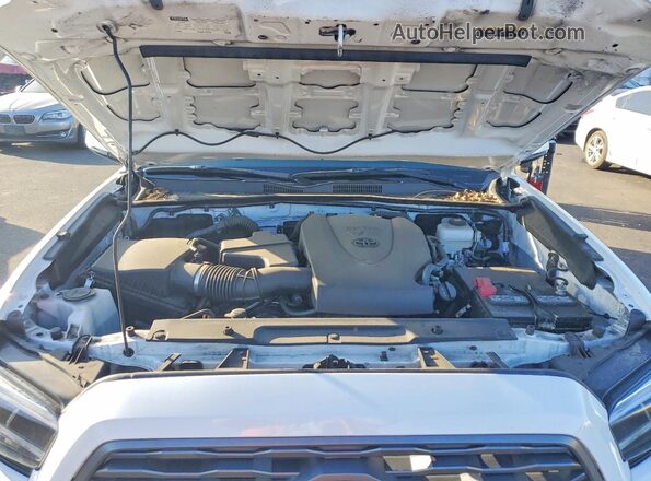 3TMCZ5AN1PM651753 2023 TOYOTA TACOMA White Rear interior view