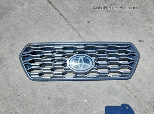 3TMCZ5AN2LM319301 2020 TOYOTA TACOMA White Շարժիչի բաժամունքի տեսք