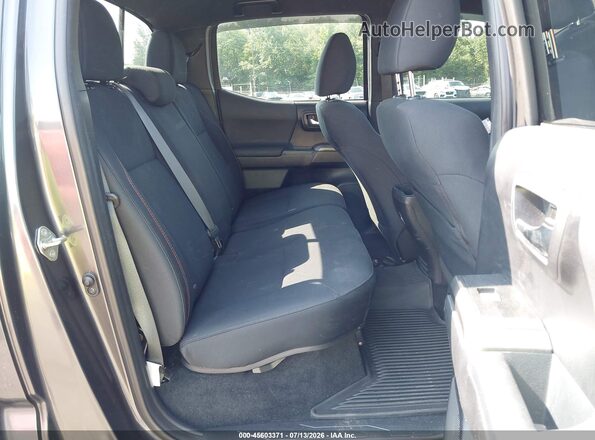 3TMCZ5AN2LM319962 2020 TOYOTA TACOMA Gray VIN կոդի պիտակի տեսք