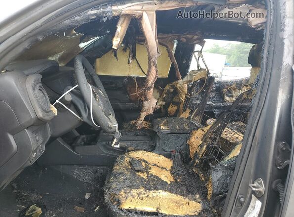 3TMCZ5AN2PM625808 2023 TOYOTA TACOMA Gray Front interior view