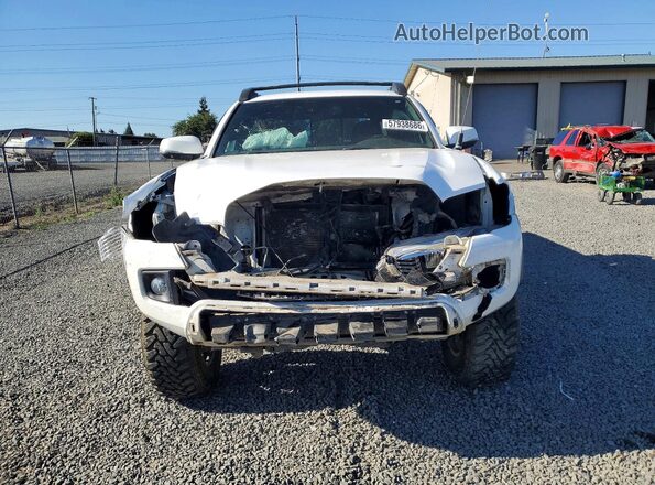 3TMCZ5AN3JM186884 2018 TOYOTA TACOMA Белый Вид спереди