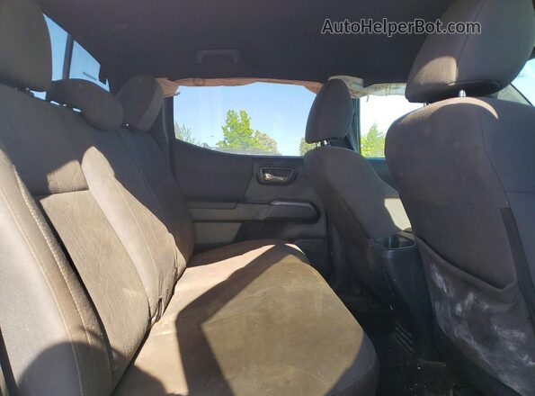 3TMCZ5AN3JM186884 2018 TOYOTA TACOMA Белый Вид задних сидений