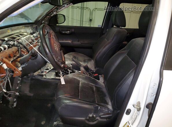 3TMCZ5AN3KM213602 2019 TOYOTA TACOMA White Vista interior delantera