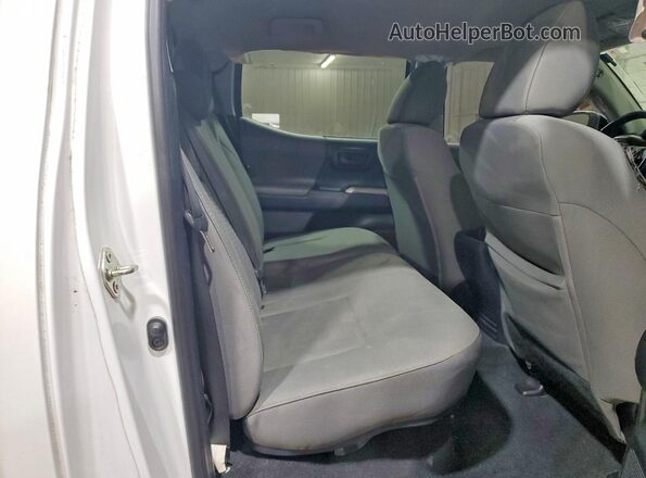 3TMCZ5AN4HM060107 2017 TOYOTA TACOMA Белый Вид задних сидений