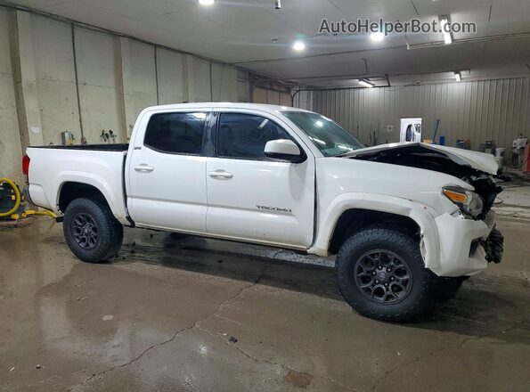 3TMCZ5AN4HM060107 2017 TOYOTA TACOMA Белый Передняя правая четверть