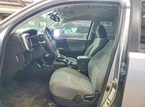 3TMCZ5AN4HM076484 2017 TOYOTA TACOMA Silver წინა სალონის ხედი