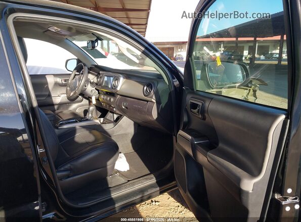 3TMCZ5AN4HM099991 2017 TOYOTA TACOMA Black Front interior view