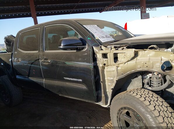 3TMCZ5AN4HM099991 2017 TOYOTA TACOMA Black 360 interior view