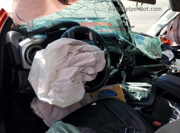 3TMCZ5AN4JM129822 2018 TOYOTA TACOMA Orange Vista del salpicadero