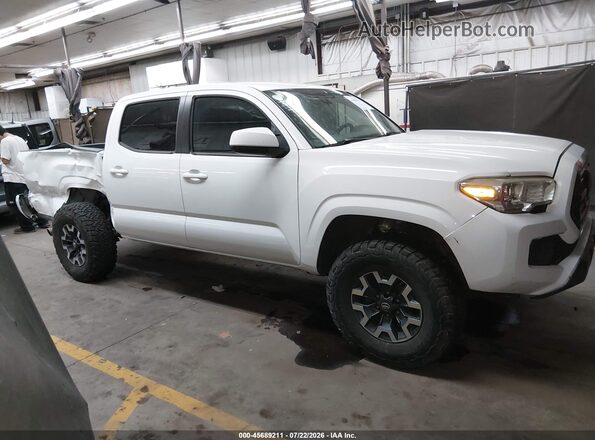 3TMCZ5AN4JM161802 2018 TOYOTA TACOMA White სალონის 360-გრადუსიანი ხედი