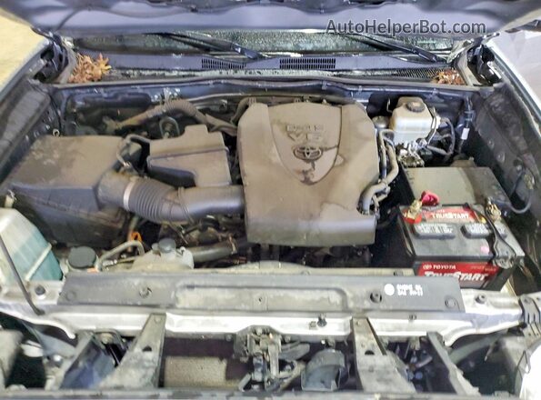 3TMCZ5AN4KM203418 2019 TOYOTA TACOMA Silver უკანა სალონის ხედი