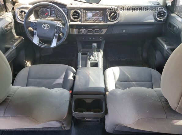 3TMCZ5AN4KM246169 2019 TOYOTA TACOMA Серый Вид панели приборов