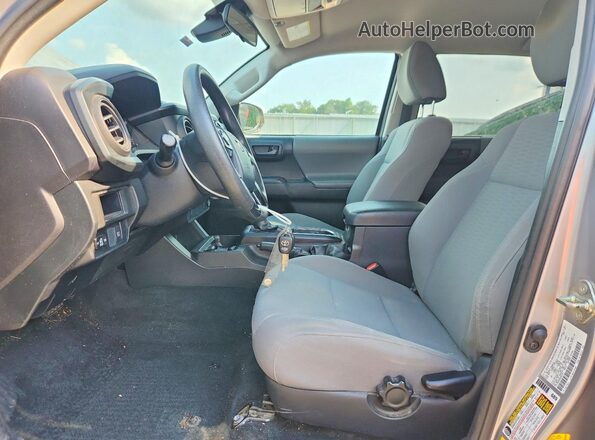 3TMCZ5AN4KM256149 2019 TOYOTA TACOMA Silver Vista interior delantera