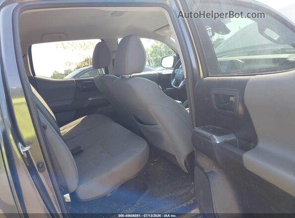 3TMCZ5AN4KM265630 2019 TOYOTA TACOMA Gray Widok naklejki z numerem VIN