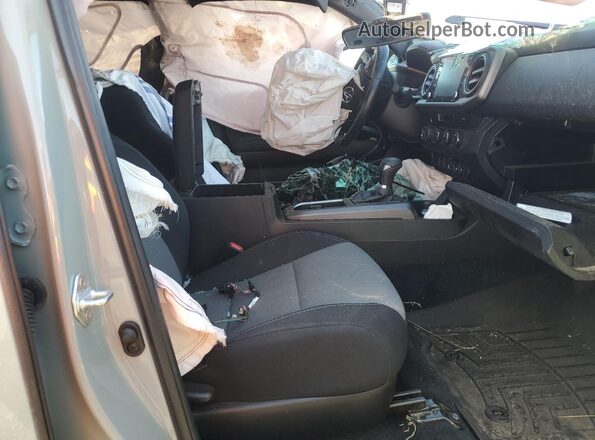 3TMCZ5AN4PM545992 2023 TOYOTA TACOMA Gray Widok wnętrza z przodu