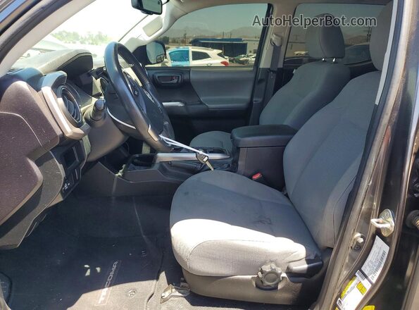 3TMCZ5AN5HM093746 2017 TOYOTA TACOMA Charcoal Front interior view
