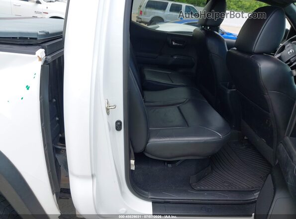 3TMCZ5AN5LM290604 2020 TOYOTA TACOMA White Widok naklejki z numerem VIN