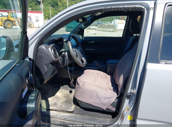 3TMCZ5AN5LM349294 2020 TOYOTA TACOMA Gray Widok wnętrza z przodu