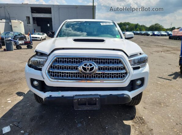 3TMCZ5AN6HM088135 2017 TOYOTA TACOMA White Front view