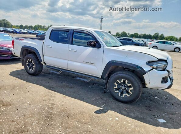 3TMCZ5AN6HM088135 2017 TOYOTA TACOMA White Front right