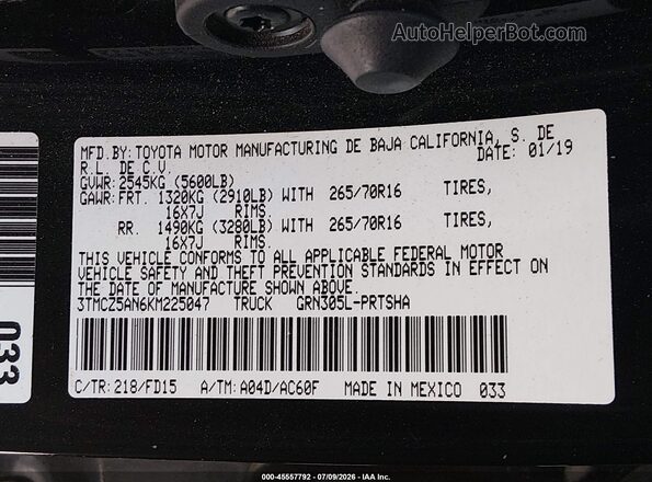 3TMCZ5AN6KM225047 2019 TOYOTA TACOMA Black Widok komory silnika