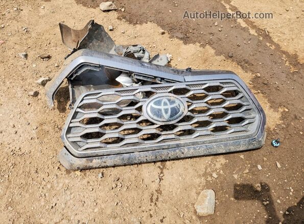3TMCZ5AN6MM404451 2021 TOYOTA TACOMA Gray Widok komory silnika