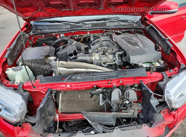 3TMCZ5AN6NM458043 2022 TOYOTA TACOMA Red Вид задньої частини салону