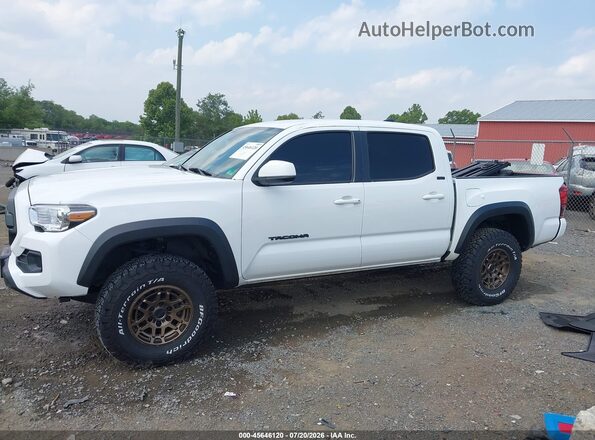 3TMCZ5AN6PM533326 2023 TOYOTA TACOMA White Widok wnętrza 360 stopni