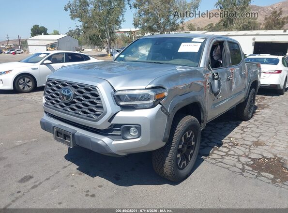 3TMCZ5AN6PM545010 2023 TOYOTA TACOMA Silver Vista tres cuartos delantera izquierda