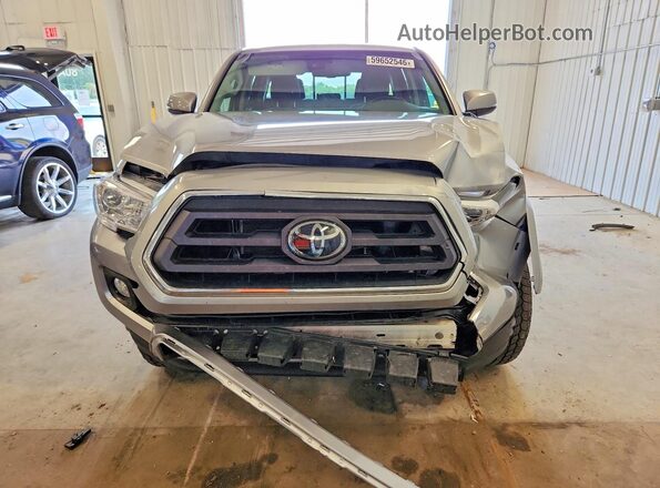 3TMCZ5AN7LM303031 2020 TOYOTA TACOMA Серебряный Вид спереди