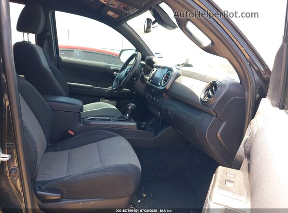 3TMCZ5AN7MM394352 2021 TOYOTA TACOMA Черный Вид салона спереди
