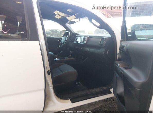 3TMCZ5AN8HM059476 2017 TOYOTA TACOMA White Vista interior delantera